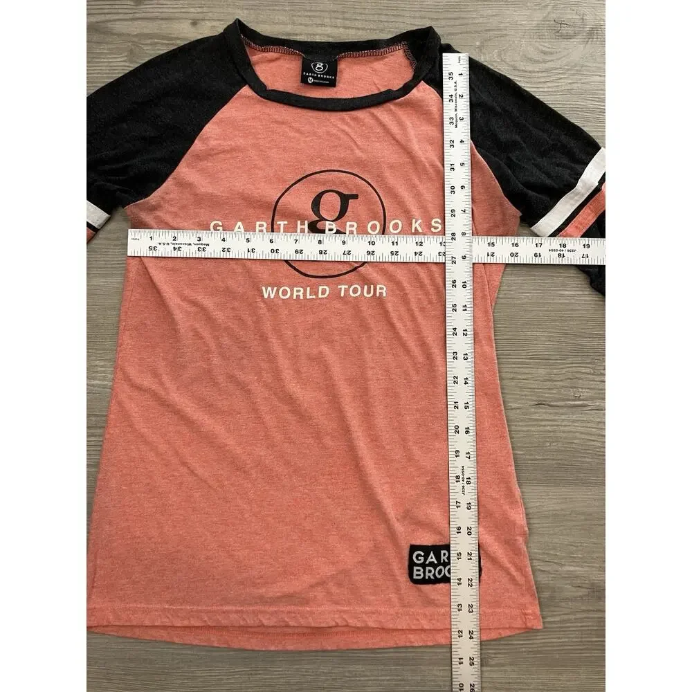 Garth Brooks World Tour Baseball Style Tshirt Women’s Size M - Picture 2 of 6